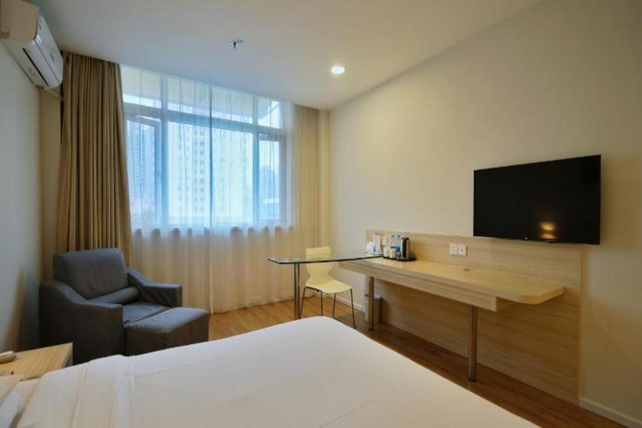 Hanting Hotel Shanghai Xujiahui מראה חיצוני תמונה
